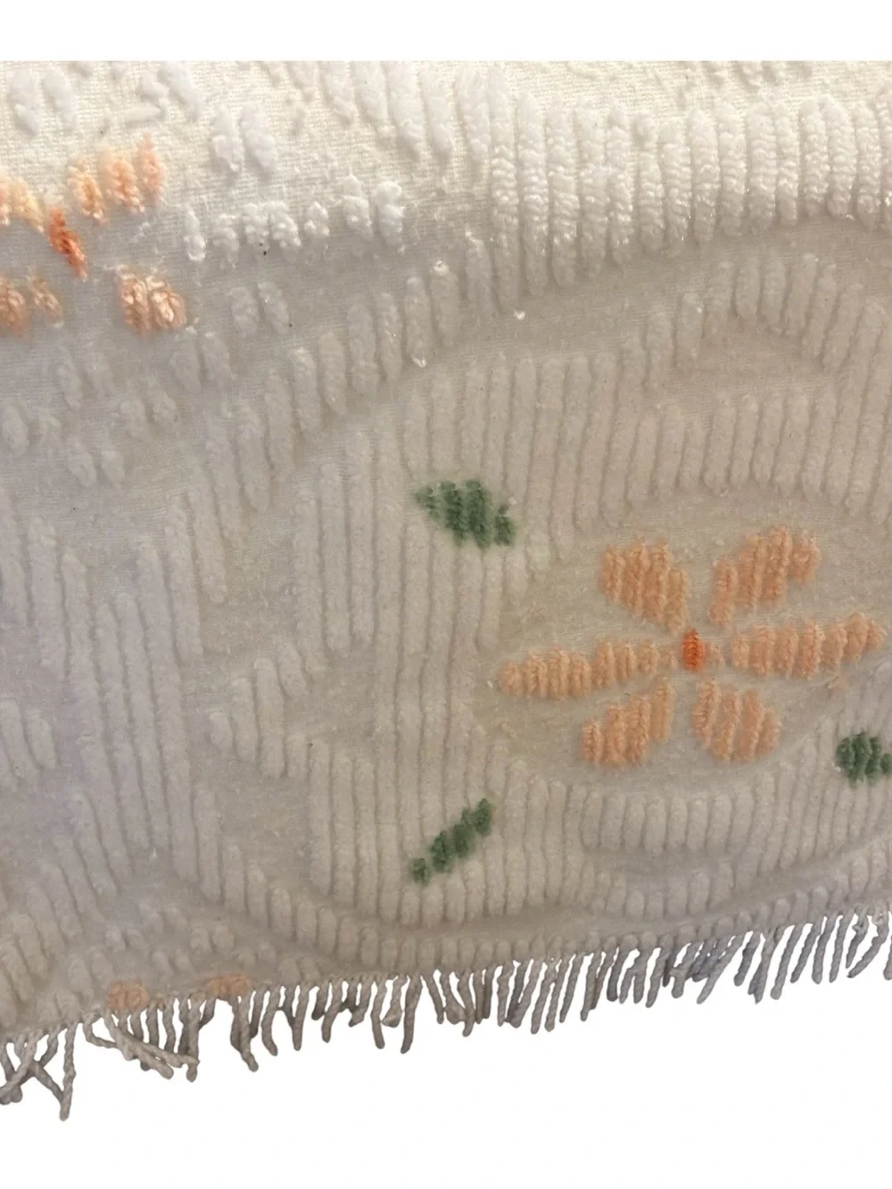 MCM White Chenille Floral Bedspread Peach Coral Green Flowers Queen Full Fringe